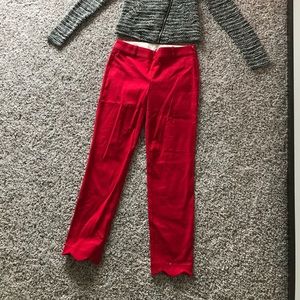 Crop pants with scalloped detail